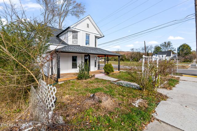 125 N Chamberlain Ave, Rockwood, TN 37854