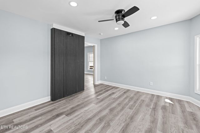 125 N Chamberlain Ave, Rockwood, TN 37854