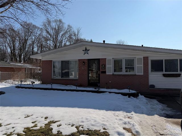 33823 Hiveley Street, Westland, MI 48186