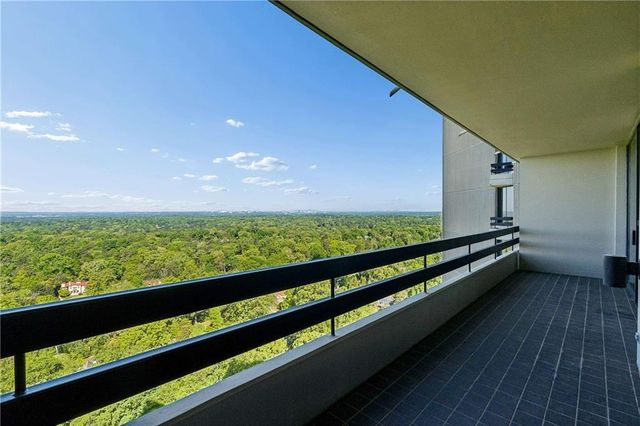 2660 Peachtree Road NW 32B, Atlanta, GA 30305