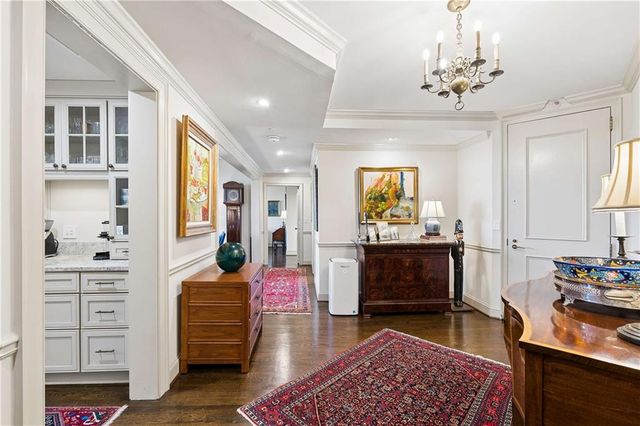 2660 Peachtree Road NW 32B, Atlanta, GA 30305