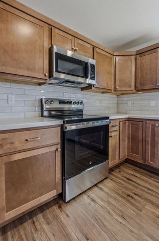 3324 NAPLES DR, Columbia, MO 65202