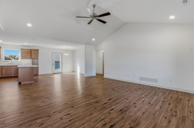 3324 NAPLES DR, Columbia, MO 65202