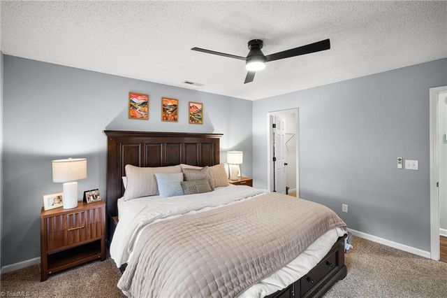 165 Crossfield Court, Lexington, NC 27295