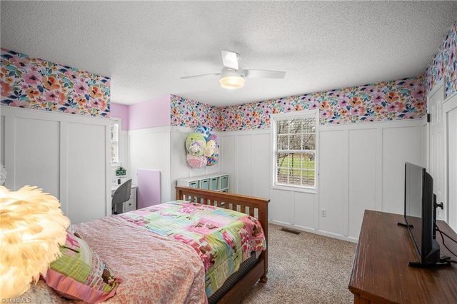 165 Crossfield Court, Lexington, NC 27295