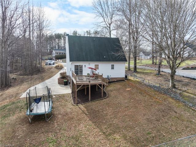 165 Crossfield Court, Lexington, NC 27295