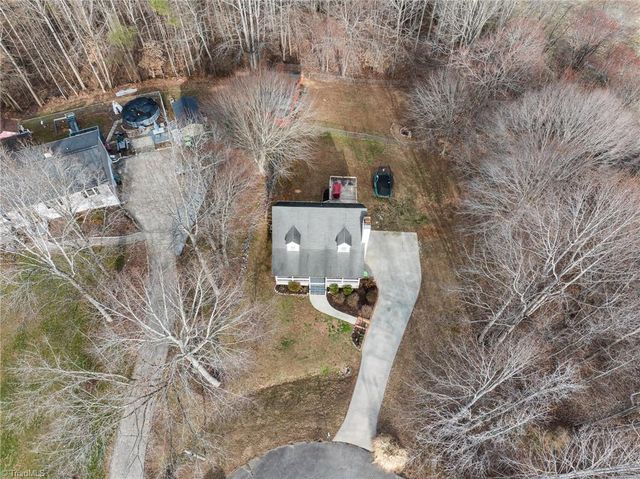 165 Crossfield Court, Lexington, NC 27295