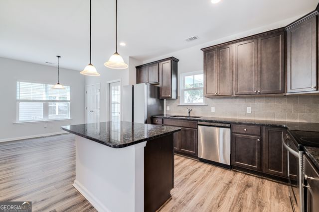 24 Swallow Tail Circle, Savannah, GA 31405