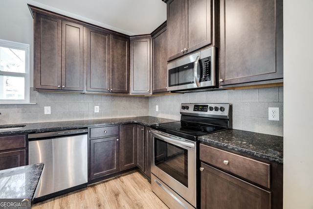 24 Swallow Tail Circle, Savannah, GA 31405