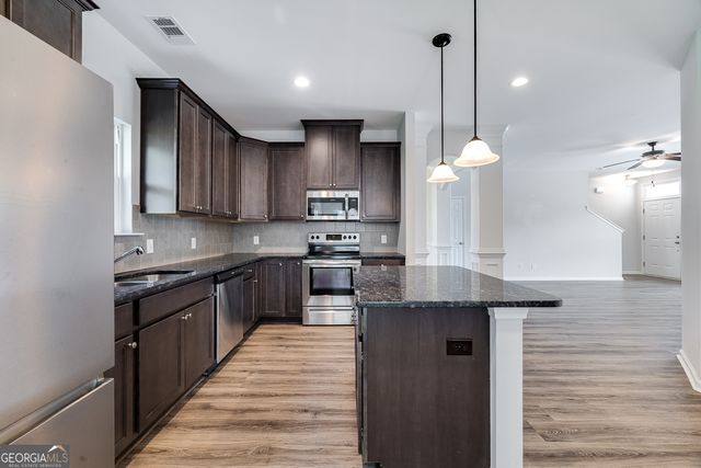 24 Swallow Tail Circle, Savannah, GA 31405