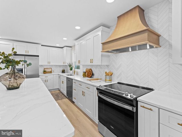 117 CHELTEN PKWY, Cherry Hill, NJ 08034