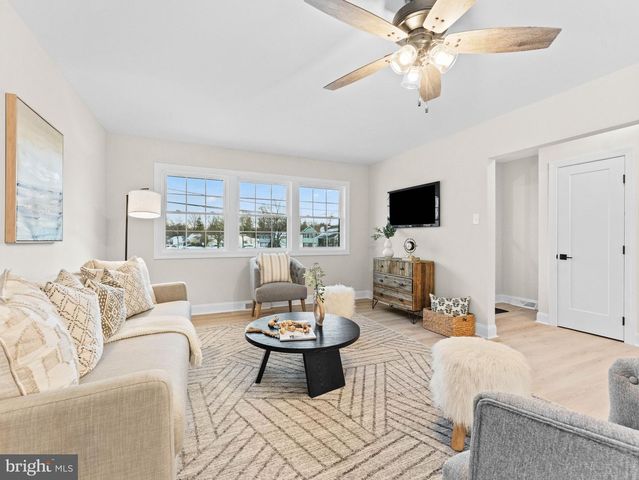 117 CHELTEN PKWY, Cherry Hill, NJ 08034