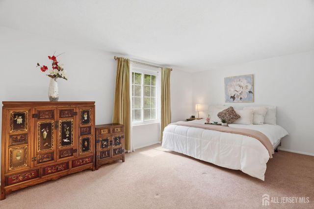 11 Aspen Court, South Brunswick, NJ 08852