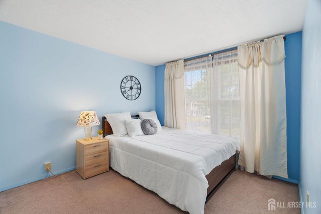 11 Aspen Court, South Brunswick, NJ 08852
