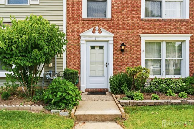11 Aspen Court, South Brunswick, NJ 08852