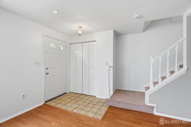 11 Aspen Court, South Brunswick, NJ 08852