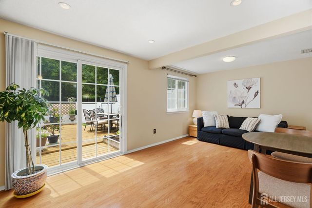 11 Aspen Court, South Brunswick, NJ 08852