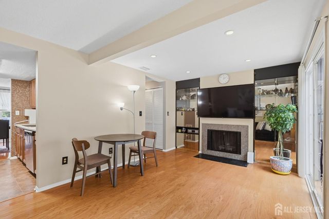 11 Aspen Court, South Brunswick, NJ 08852