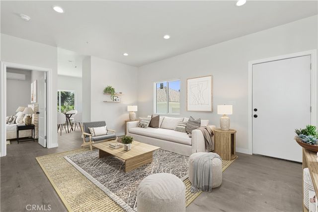 2235 Garfias, Pasadena, CA 91104