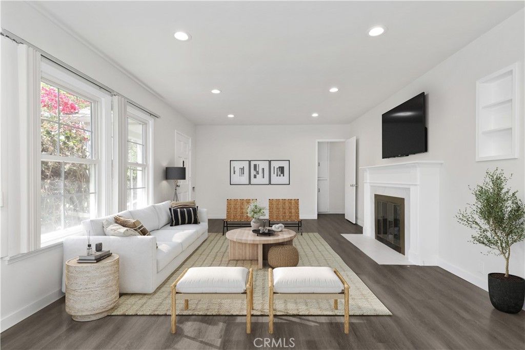 Image 2 of property listing at 2235 Garfias, Pasadena, CA 91104