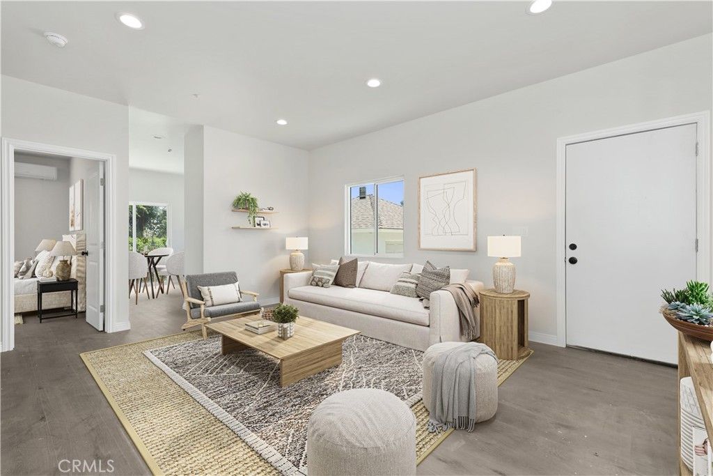 Image 21 of property listing at 2235 Garfias, Pasadena, CA 91104
