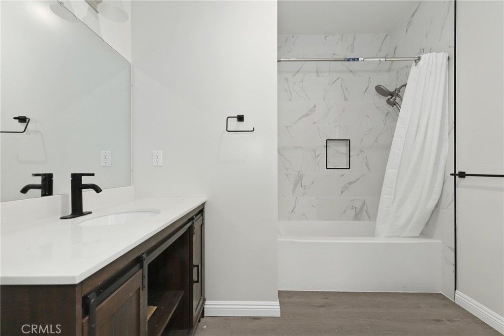 Image 25 of property listing at 2235 Garfias, Pasadena, CA 91104
