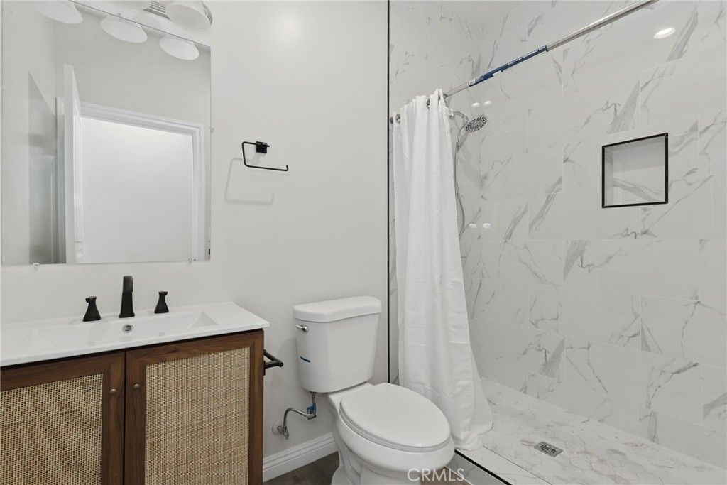 Image 28 of property listing at 2235 Garfias, Pasadena, CA 91104