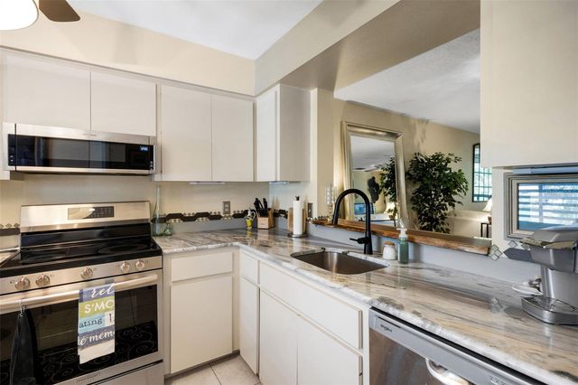 5252 LAKE VILLAGE DRIVE 54, Sarasota, FL 34235