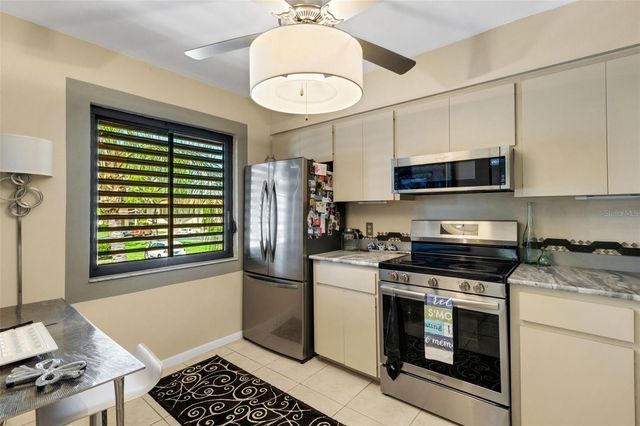5252 LAKE VILLAGE DRIVE 54, Sarasota, FL 34235