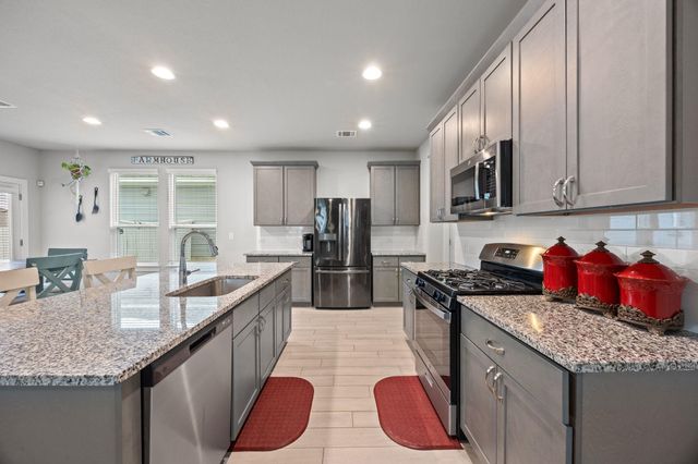 161 Appleberry LN, Elgin, TX 78621