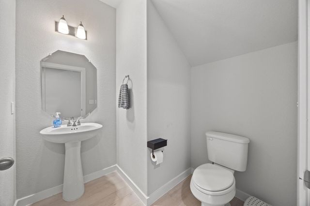 161 Appleberry LN, Elgin, TX 78621