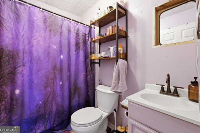 151 Grandma Branch Road, Grantville, GA 30220