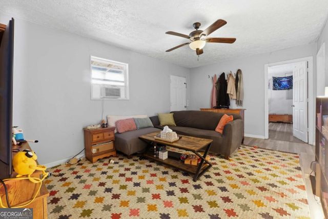 151 Grandma Branch Road, Grantville, GA 30220