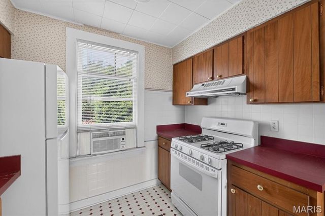 6217 Minnesota Avenue, St Louis, MO 63111