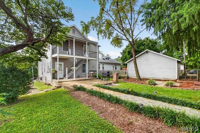 6217 Minnesota Avenue, St Louis, MO 63111