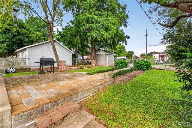 6217 Minnesota Avenue, St Louis, MO 63111