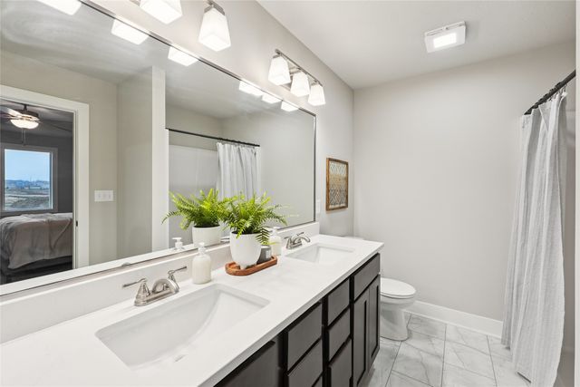 240 NW Lavelle Drive, Waukee, IA 50263