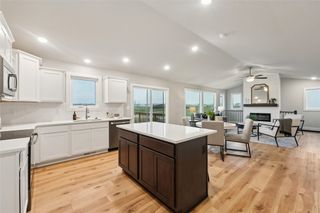 240 NW Lavelle Drive, Waukee, IA 50263