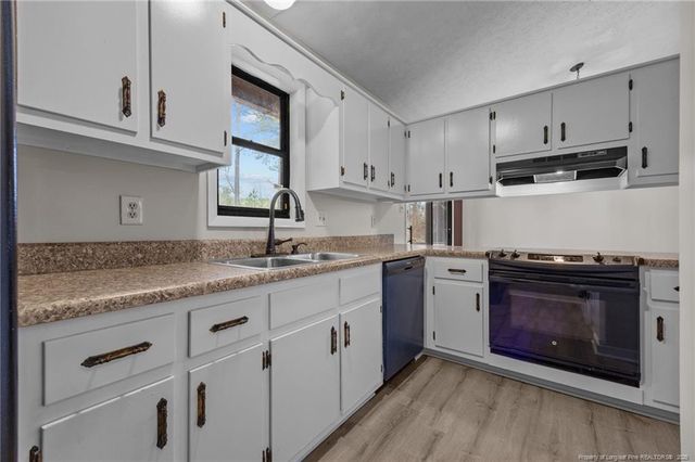 6486 Kelmscot Court, Fayetteville, NC 28303