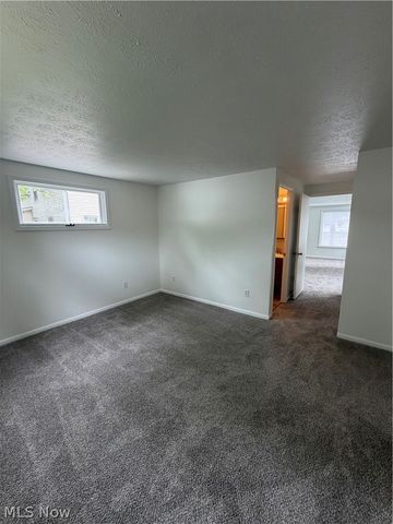 1353 Broadway Avenue, Bedford, OH 44146