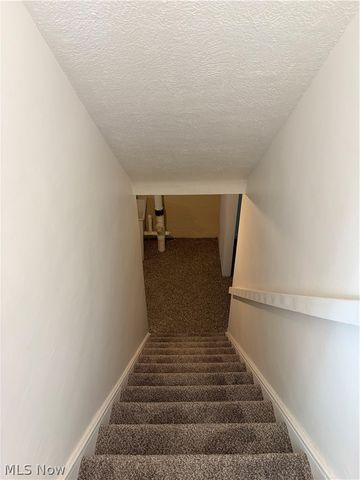 1353 Broadway Avenue, Bedford, OH 44146