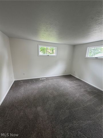 1353 Broadway Avenue, Bedford, OH 44146