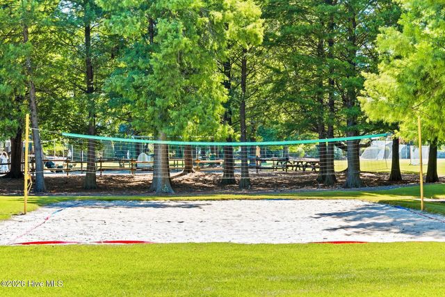 1121 Pembroke Jones Drive, Wilmington, NC 28405