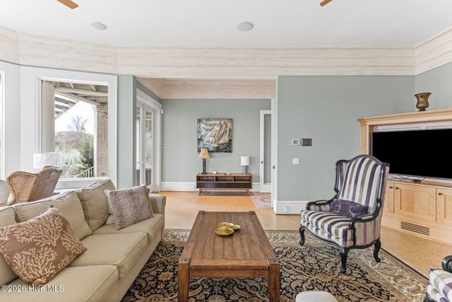 1121 Pembroke Jones Drive, Wilmington, NC 28405