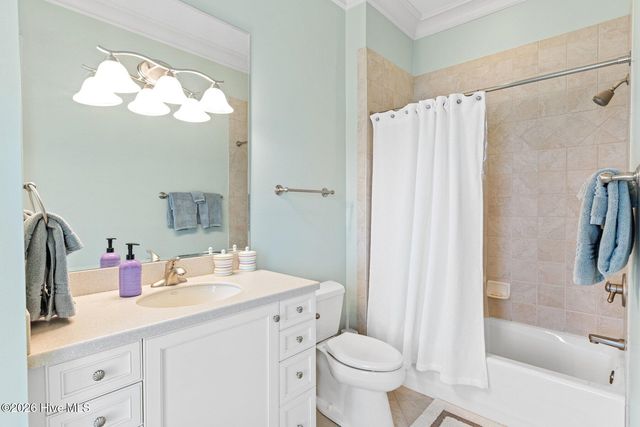 1121 Pembroke Jones Drive, Wilmington, NC 28405