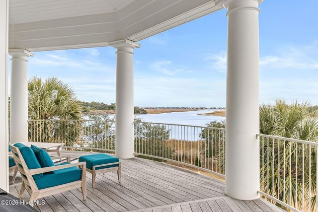 1121 Pembroke Jones Drive, Wilmington, NC 28405