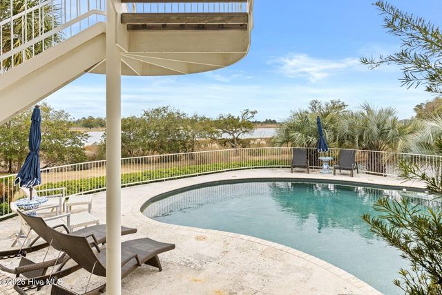 1121 Pembroke Jones Drive, Wilmington, NC 28405