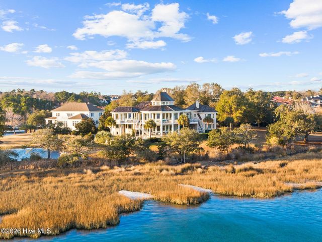 1121 Pembroke Jones Drive, Wilmington, NC 28405