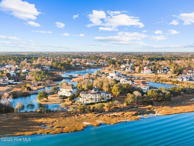 1121 Pembroke Jones Drive, Wilmington, NC 28405