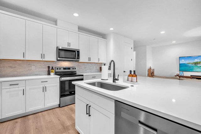 16121 Oakview Drive, Westlake, FL 33470